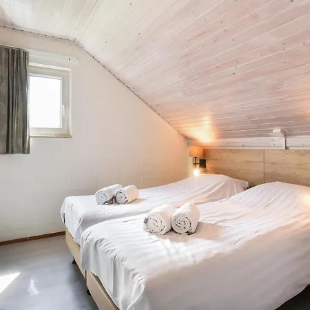 House With Dishwasher, 8km From The Drielandenpunt